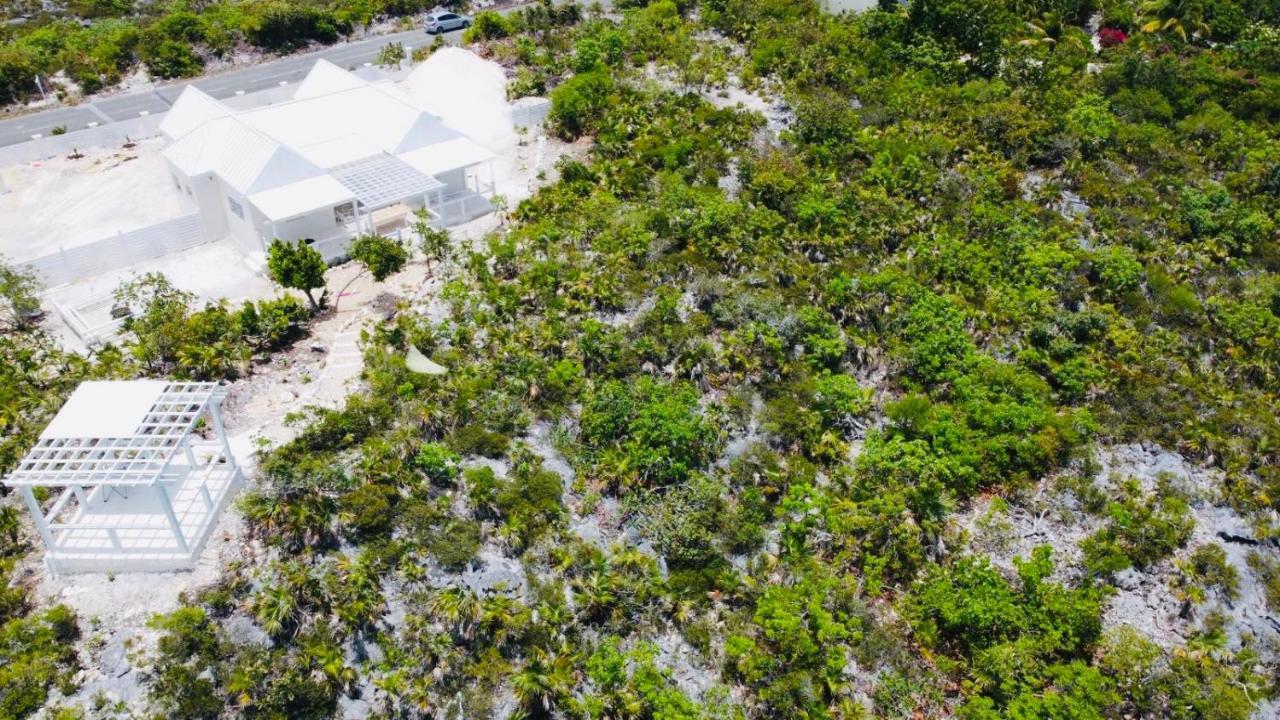 Modern Cottage With Chalk Sound Views Providenciales Exterior photo