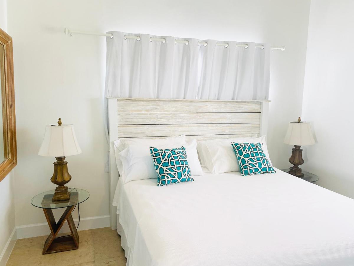 Modern Cottage With Chalk Sound Views Providenciales Exterior photo