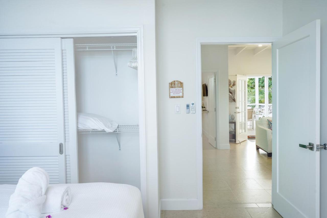 Modern Cottage With Chalk Sound Views Providenciales Exterior photo