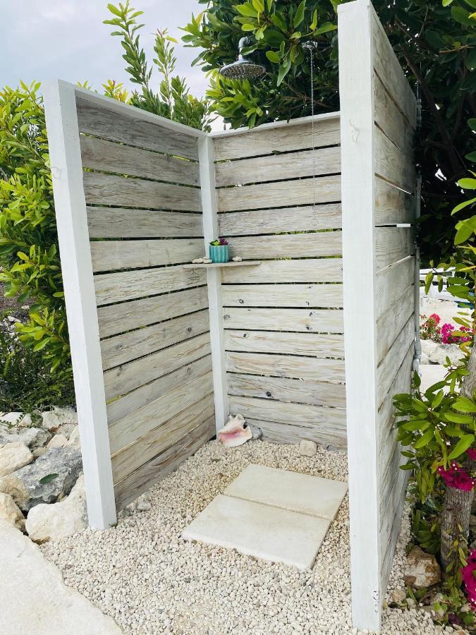 Modern Cottage With Chalk Sound Views Providenciales Exterior photo